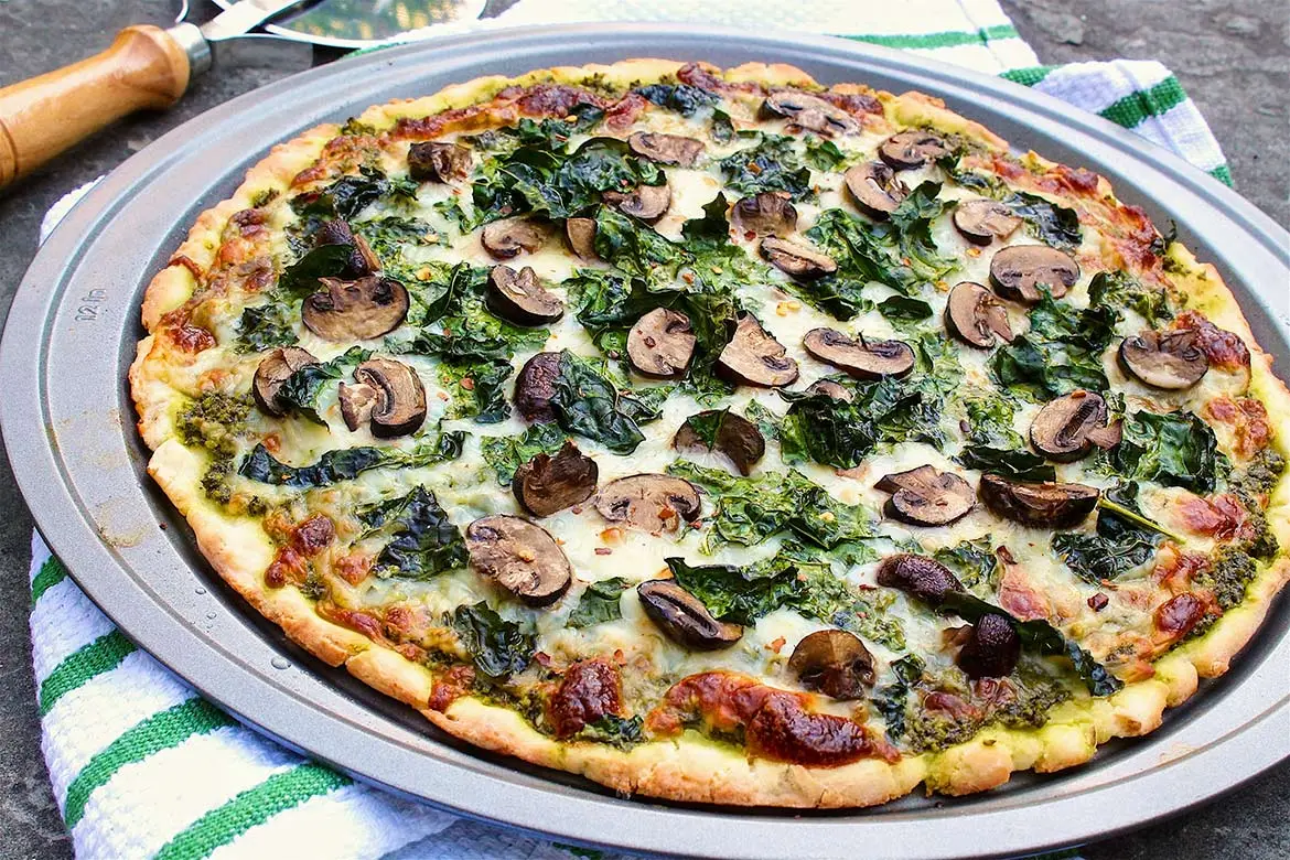 Fresh Mozzarella, Spinach Pesto and Mushroom Pizza