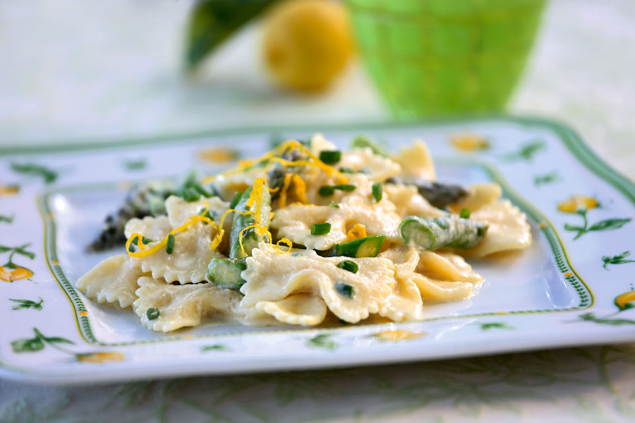 Farfalle with Roasted Asparagus, Lemon Cream, and Chives